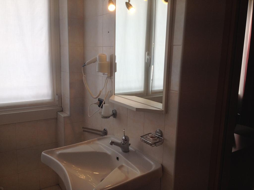 Hotel Belforte バレーゼ エクステリア 写真