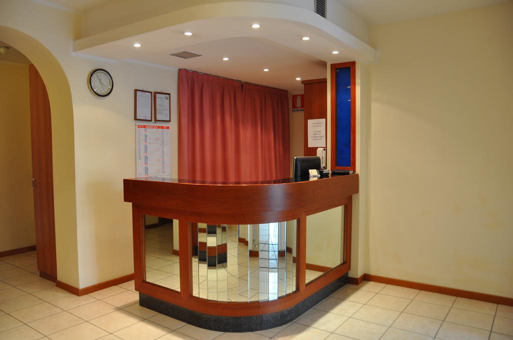 Hotel Belforte バレーゼ エクステリア 写真