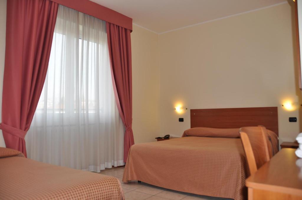 Hotel Belforte バレーゼ 部屋 写真